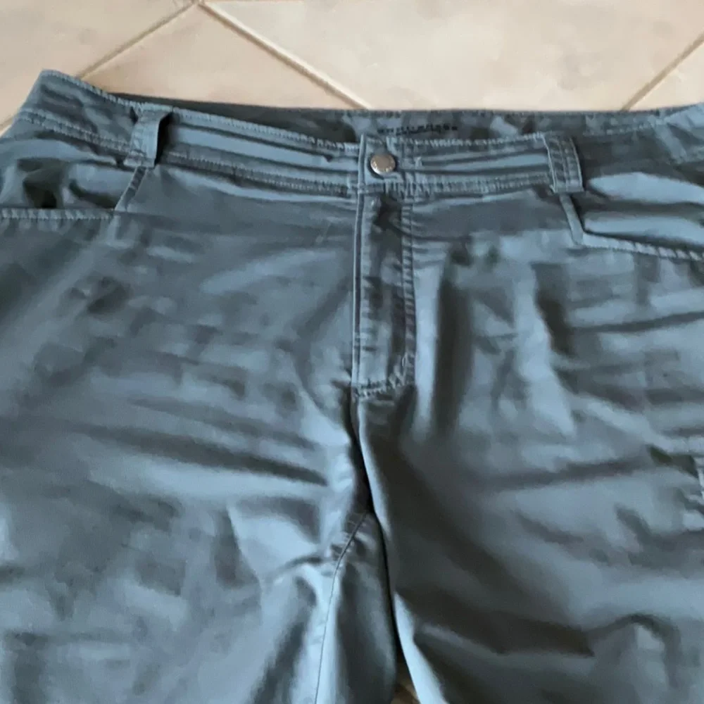 Columbia Men’s Omni shade Shorts - Picture 4 of 9
